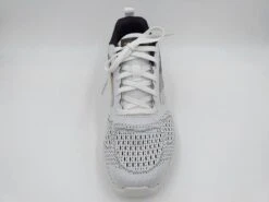 Miesten Tennarit Skechers Mustavalkoinen 10 Miesten Tennarit Skechers Mustavalkoinen -Skobox tuotesivu MiestentennaritSkechersmustavalkoinen 232004 85bc3eaa623db4cd601ae527010d3526 4