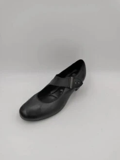 Esittelyssä olevat tuotteet 20 Naisten Kävelykengät Ara Musta