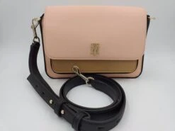 Olkalaukku Tommy Hilfiger Multi 11 Olkalaukku Tommy Hilfiger Multi -Skobox tuotesivu OlkalaukkuTommyHilfigermulti 8719862800575 27d1c2af9c66cf93725822098dd0770b 5