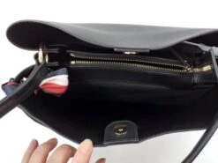 Olkalaukku Tommy Hilfiger Musta -Skobox tuotesivu OlkalaukkuTommyHilfigermusta 8720111786656 57360dd2ff6b5121ac9c84ec5cf260ad 4